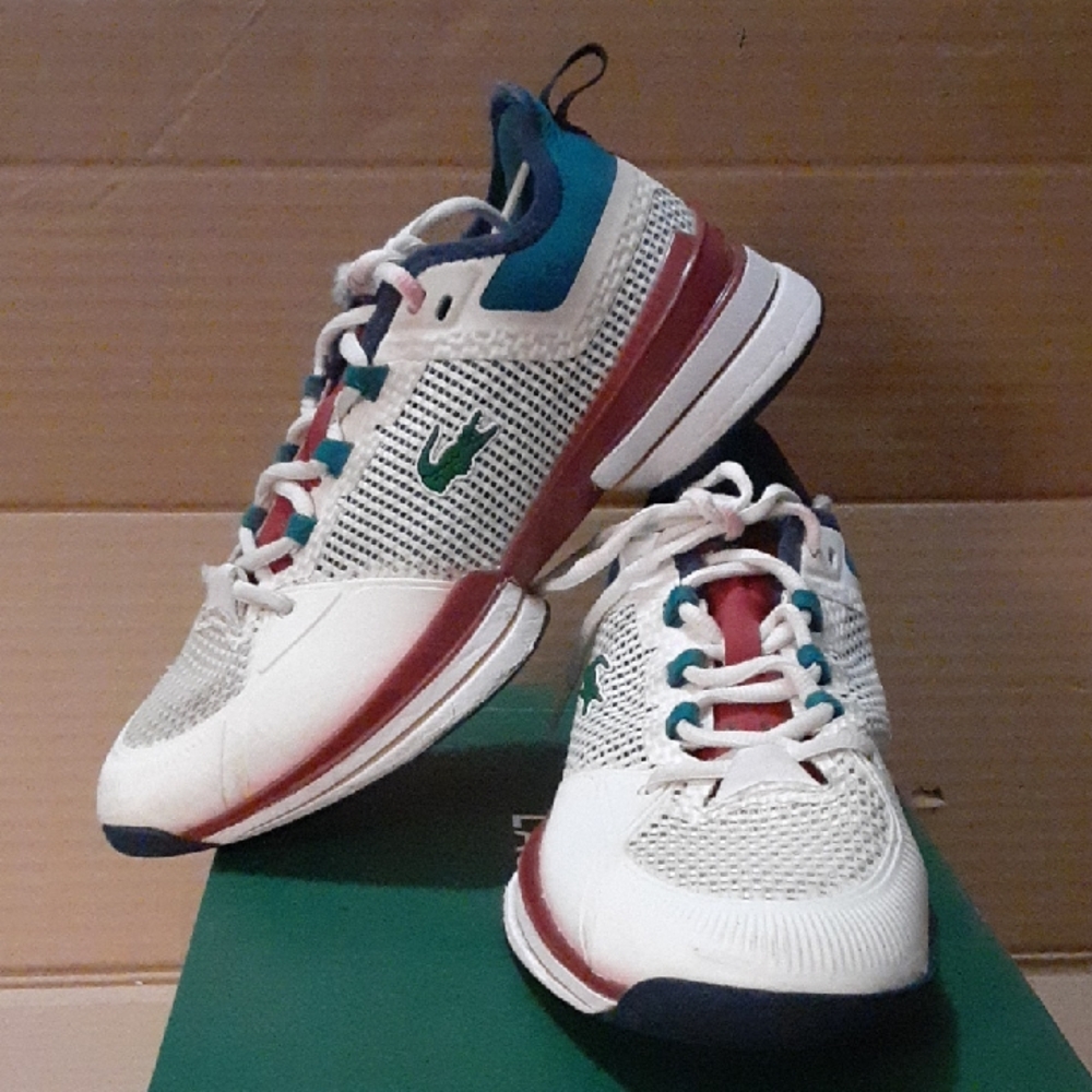 Women's LACOSTE sneakers